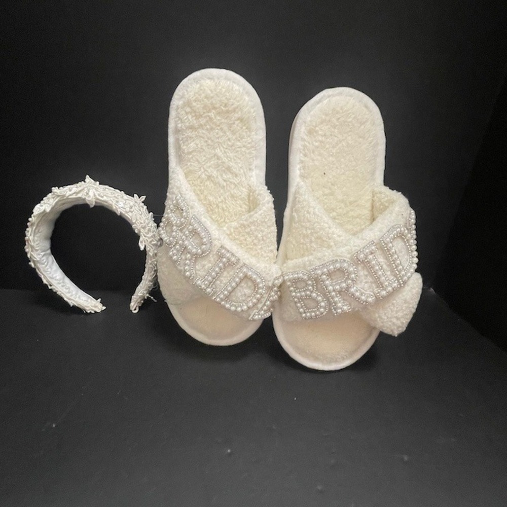 White‎ Plush Bride Slippers with Pearl Bead Accents Vintage Lace Flower Headband